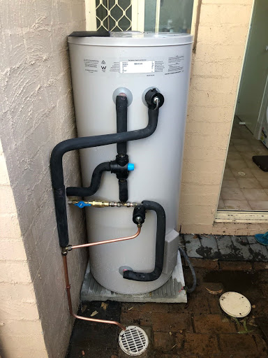 Hot water system installation plumber ni Braybrook