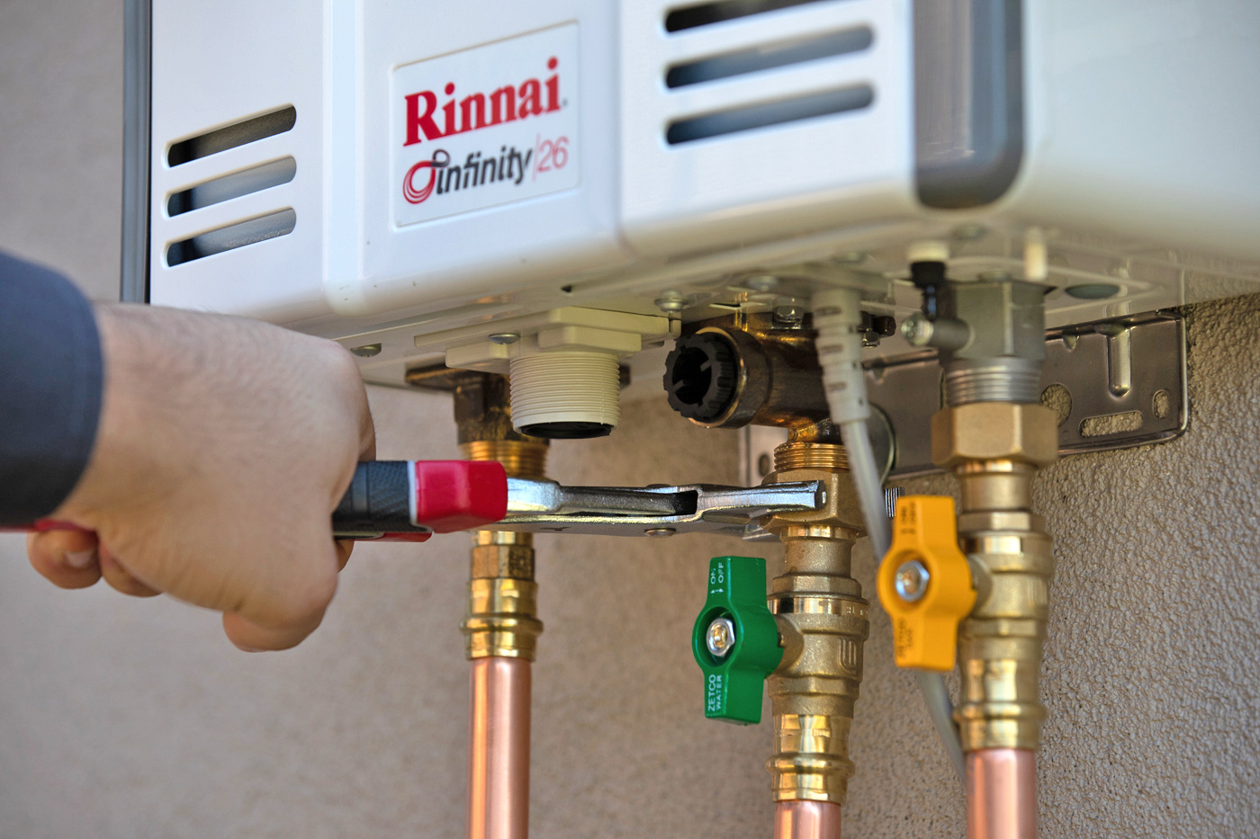 Hot water system plumber in Ascot Vale